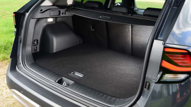 Boot cover shop for kia sportage